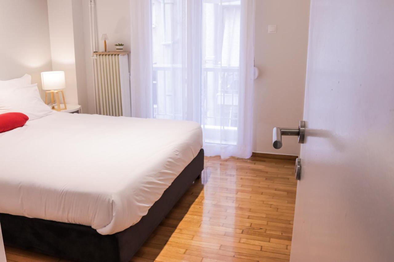 Zea Apartments Пирей Экстерьер фото