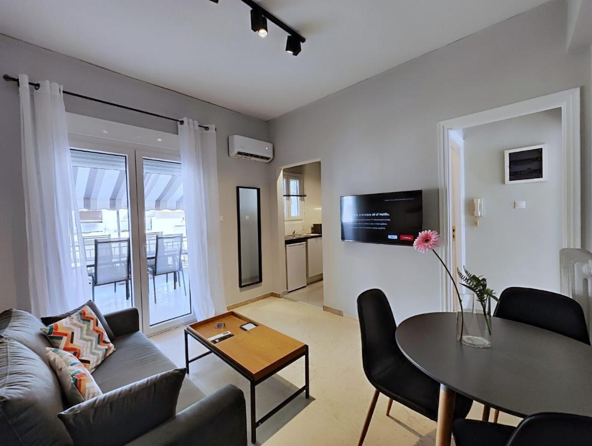 Zea Apartments Пирей Экстерьер фото