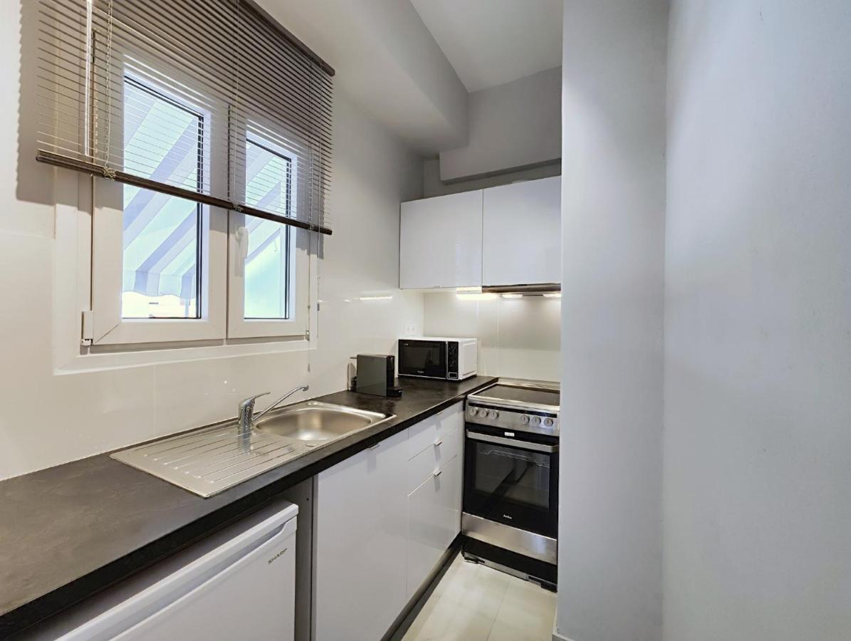 Zea Apartments Пирей Экстерьер фото